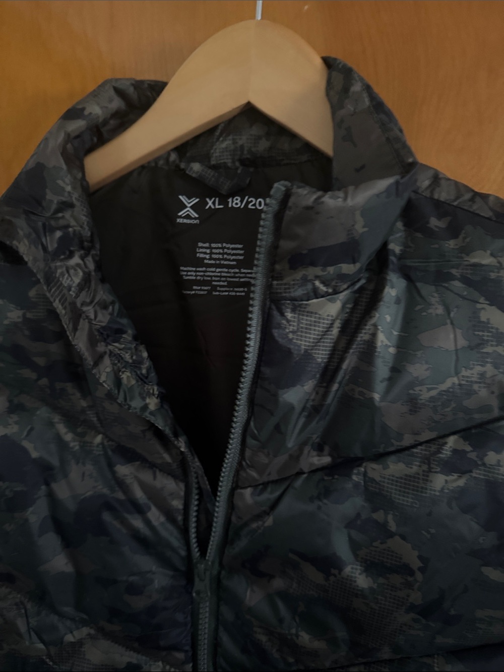 Camo Puffer Vest Boys XL Xersion - Picture 2 of 3